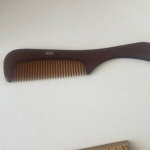 Vintage Avon Cambridge collection handled tortoise comb 8 inches NOS